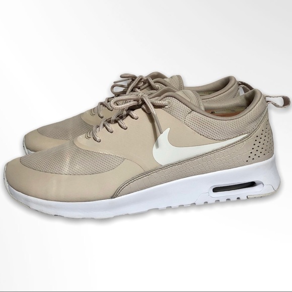 nike thea beige